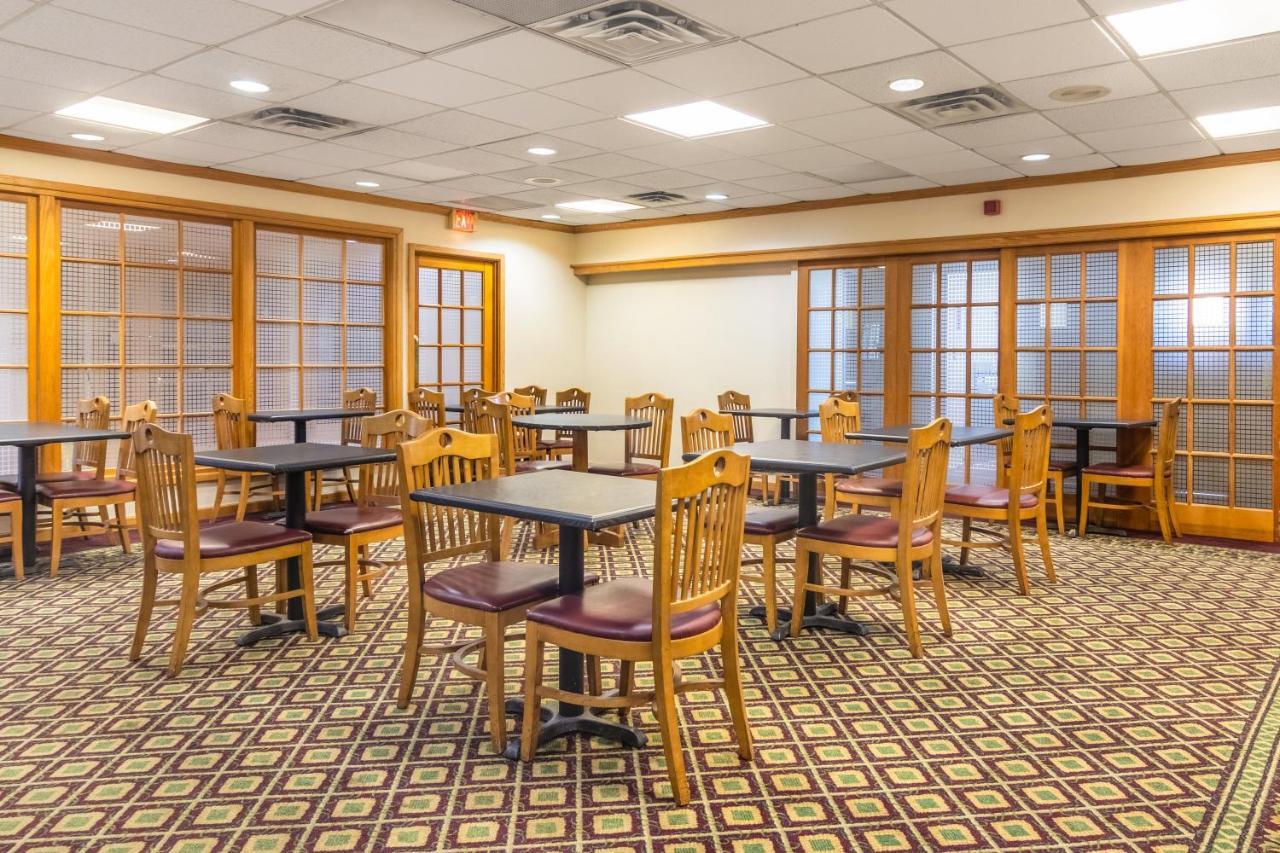 Red Roof Inn Ashtabula - Austinburg Εξωτερικό φωτογραφία